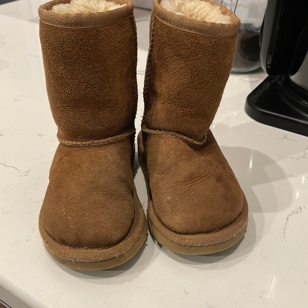 Toddle UGG